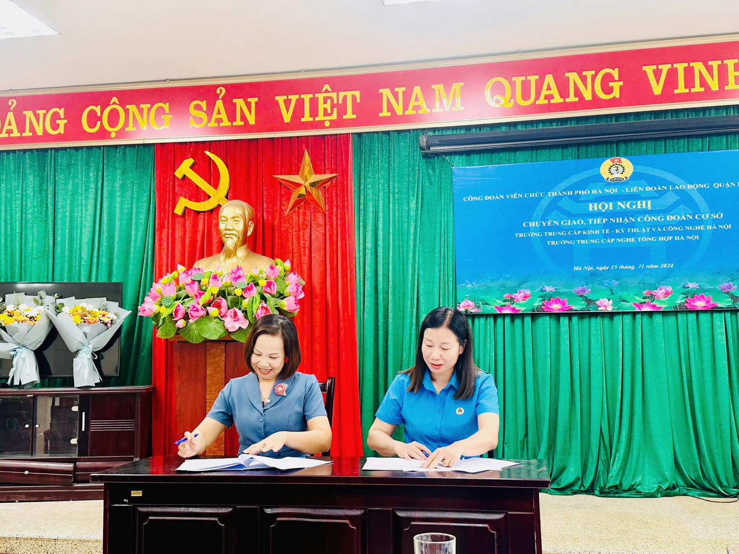 HỘI NGHỊ CHUYỂN GIAO CÔNG ĐOÀN TRƯỜNG TRUNG CẤP KINH TẾ - KỸ ...