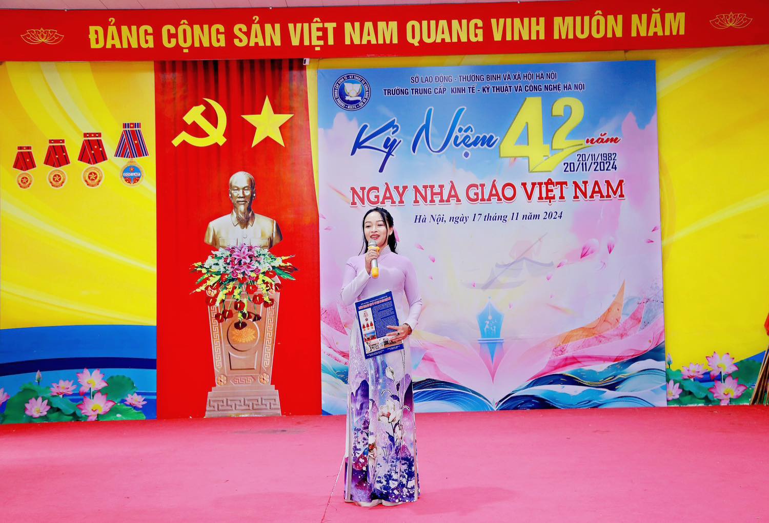 HỘI THI DÂN VŨ KKC LẦN THỨ NHẤT CHÀO MỪNG 42 NĂM NGÀY NHÀ GIÁ...